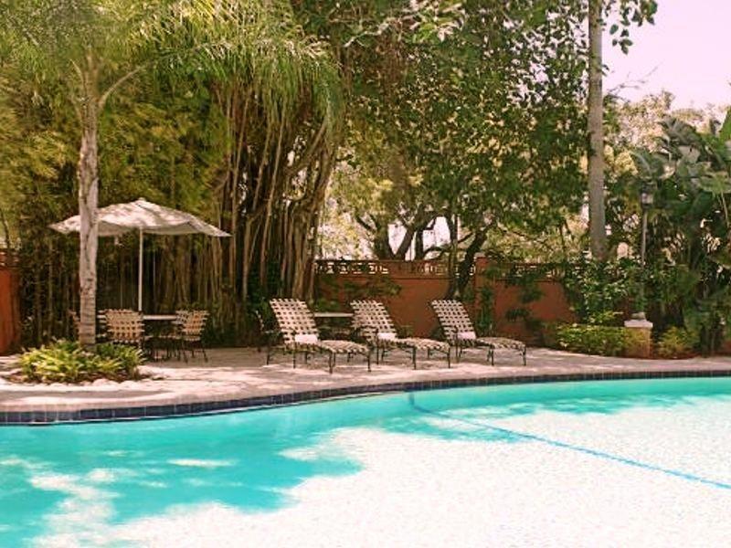 Sheraton Suites Fort Lauderdale At Cypress Creek Exterior foto